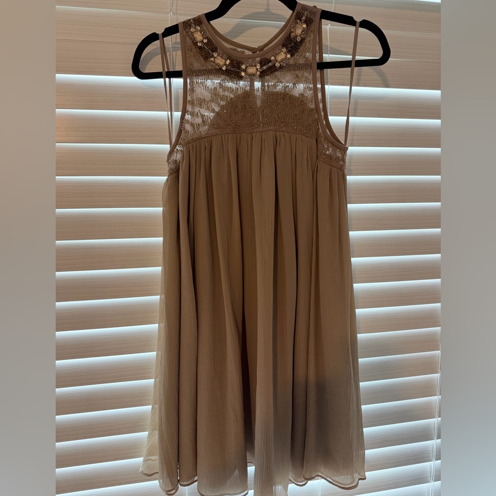 NWOT Anthropologie Sachin & Babi Embellished Tan Sleeveless Dress size 2 - Picture 2 of 6
